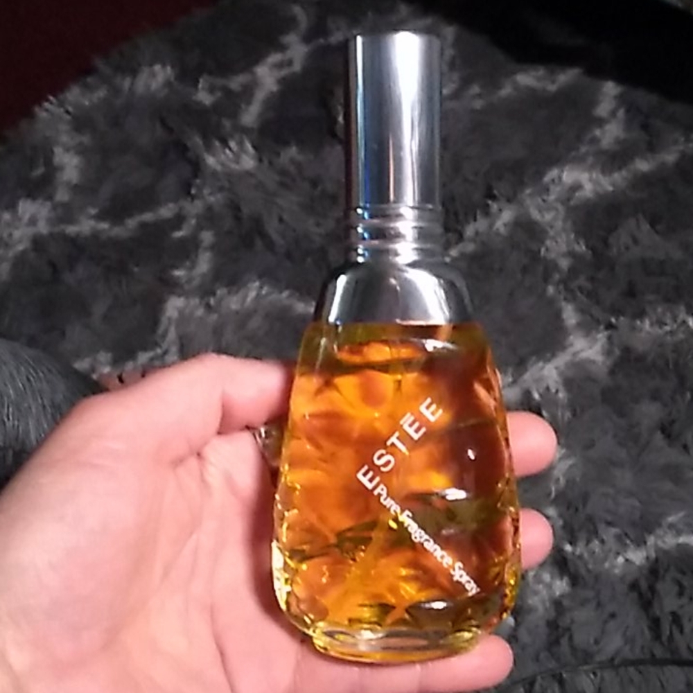 Fragrance spray